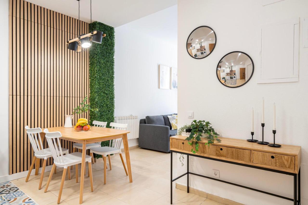 For You Rentals Elegante Y Bonito Apartamento Temporal En El Corazon De Madrid Inf1C Exterior photo
